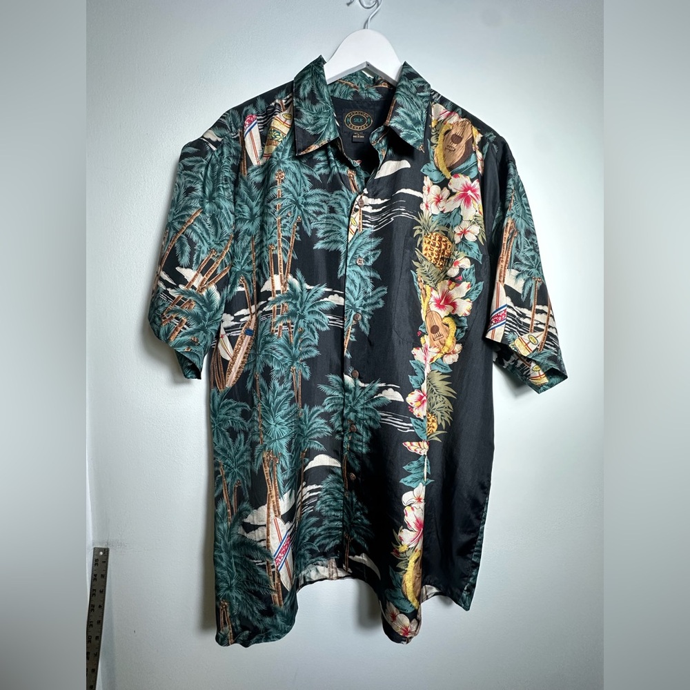 Hawaiian Company Silk Tropical Black and Green  Surf Palm Trees Men's Shirt Sz L